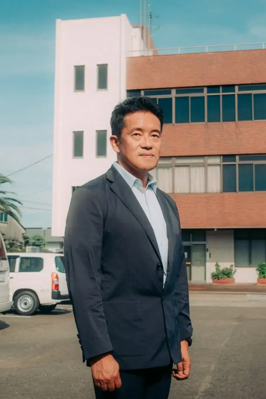 Business owner overwhelmed with phone management