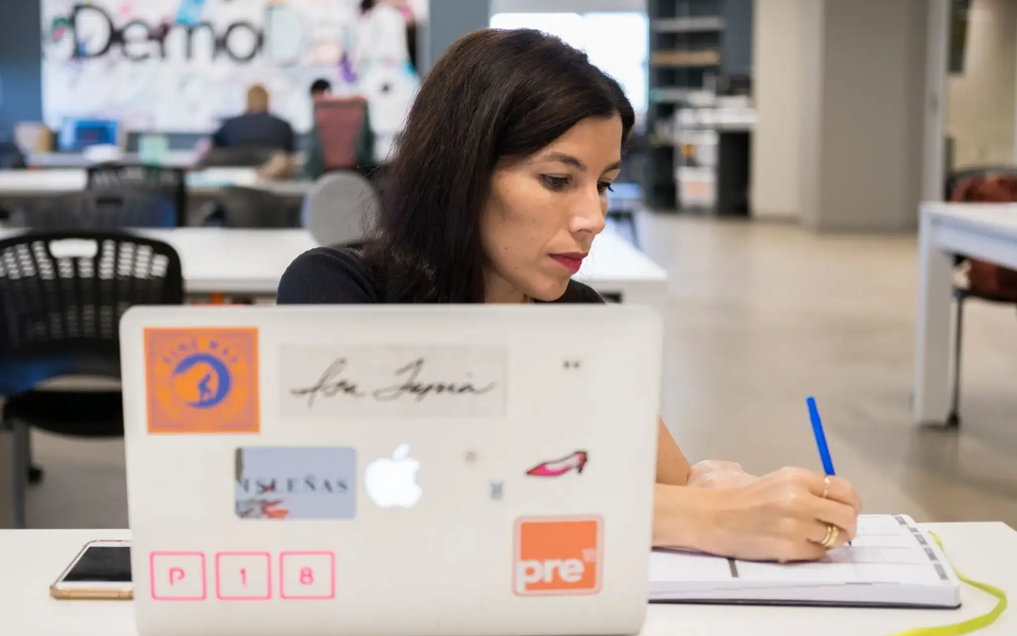 AI receptionist booking customer appointments